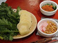 -菌之家·专业纯野生菌火锅·特色炒菌
