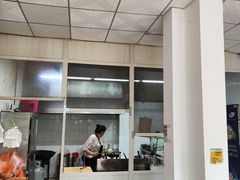 -铁朋小锅米线(玉川巷店)