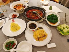 -唔哩赞·崇明私藏菜(建国西路店)