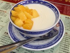 -赵记传承特色牛奶甜品(泉城广场店)
