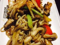 -HIHE Bistro·Oyster Bar(华熙live店)