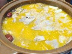 招牌花胶肚煲鸡-明月楼