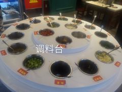 -钢管厂五区小郡肝串串香(南山店)