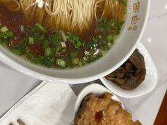 -老西白点心店