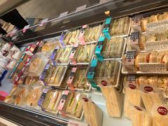 -85度C(生甜甜圈研究工坊·上海平凉店)