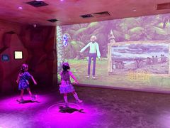 -珠海横琴国家地理探险家中心(创新方)