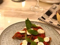 水牛芝士配番茄威尼斯小吃-IL TEATRO 精品意大利餐厅