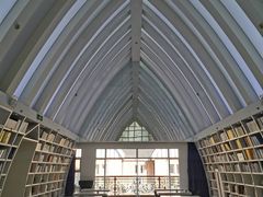 -钟书阁(松江泰晤士小镇店)