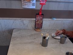 -必胜客(尹山湖歌林公园店)