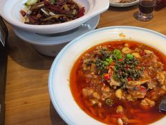 -严记小天府酸菜鱼(西四路店)