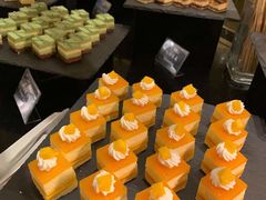 -上海西藏大厦万怡自助餐厅(徐汇店)