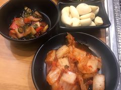 -肉甲韩国木炭烤肉(新壹街1店)