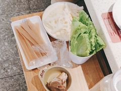 -三人行骨头王火锅(长寿店)