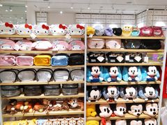 -名创优品(湖南长沙市银盆岭万达店)
