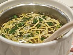 现炖鲜鸡丝汤-小杨生煎(白玉兰广场店)