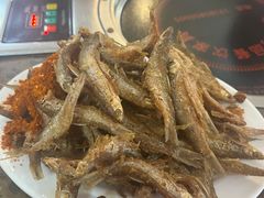 -黄利砖万峰林布依特色酸笋牛肉馆