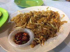 炒粿条-明记烧鱼美味店