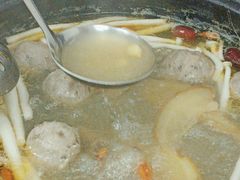 -花苑美食横琴生蚝火锅(拱北粤华路店)