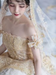 点击看大图 -Renee芮亦婚纱