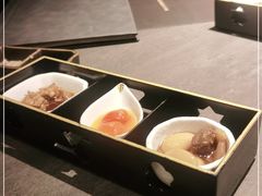 -铭牛烧肉·和牛海鲜自助(高新月牙湖店)