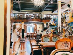 大堂-more than meow吴止猫主题餐厅(承德 中船汇店)