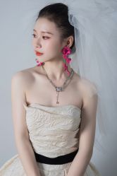 -欣薇婚纱(新源乐汇城店)