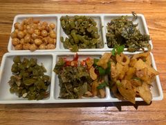 -湘人龙记老长沙米粉(鸟巢店)