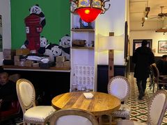 -拖板鞋咖啡旅行酒店(春熙路地铁站店)