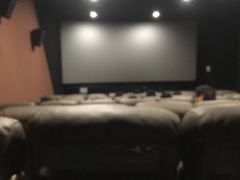 -大光明丽星VIP影城(昌里路杜比全景声店)