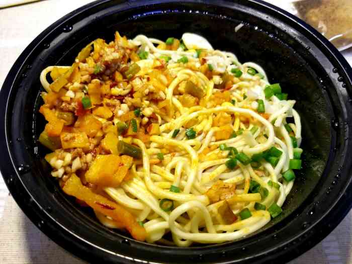 汤师傅热干面(四道口店)-"好吃好吃好好吃呀!值得去一趟哦!赞赞赞.