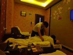 -康源四季推拿足道(罗秀店)