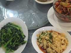-YI PIN JU 一品居中餐厅 中国超市
