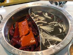 鸳鸯锅底-憨铁匠老火锅(龙岗万科里店)