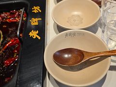 -老牌坊云南鱼豆花火锅(哈西万达店)