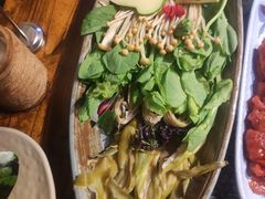 -老牌坊云南鱼豆花火锅(哈西万达店)