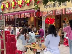 -有红鸡毛店·砂锅菜(抚琴夜市店)