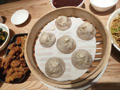 -诚铭记·虾仁汤包·成都小吃(融创店)