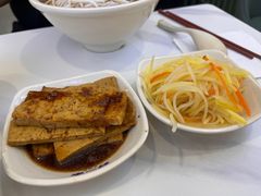 -好一家牛肉粉(山东路家乐福店)