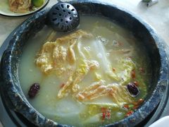 -墨脱石锅椰子鸡•香草鸭•东山羊(大东海店)