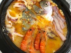 糟粕醋海鲜锅-香香海南菜餐厅