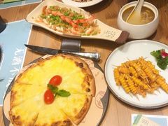 -临界音乐酒馆·小龙虾·江湖菜(华熙LIVE·鱼洞店)