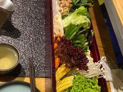 -湊湊火锅·茶憩(新中关购物中心店)