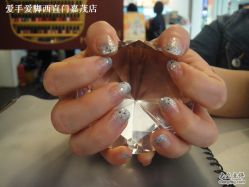 爱手爱脚渐变光疗甲-摩睫+皮肤管理·科学美容中心
