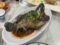 -四川小胡子海鲜(丁村万人海鲜广场店)