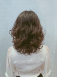 -PE SALON