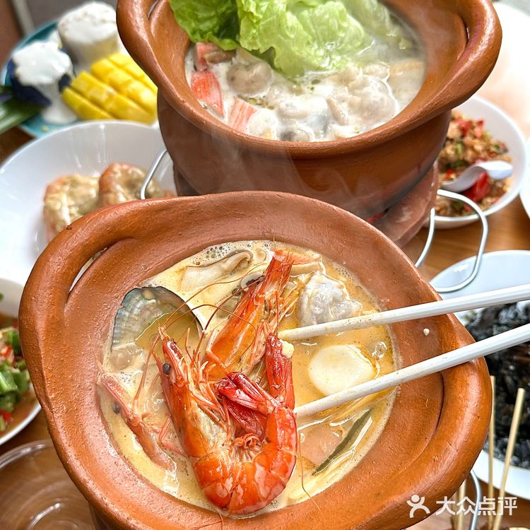 重庆新开的!就在黄泥磅!真的很泰很好吃啊!!!