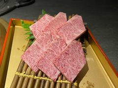 -铭牛烧肉·和牛海鲜自助(高新月牙湖店)