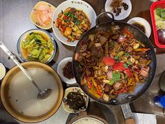 -富正毅三下锅·湘西韵味(天门山索道店)