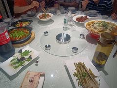 -盐帮食坊•小河帮川菜(四川师大店)