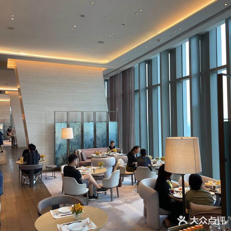 广州性价比最高的高空下午茶丨瑰丽Patina